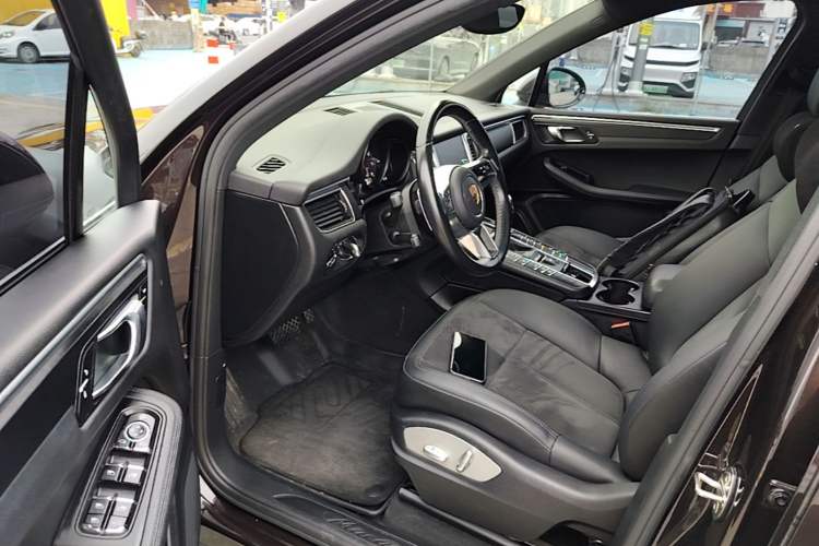 Used Porsche Macan 2017 Macan 2.0T Driver Seat