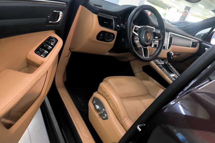 Used Porsche Macan 2017 Macan 2.0T Driver Seat