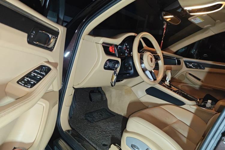 Used Porsche Macan 2017 Macan 2.0T Driver Seat