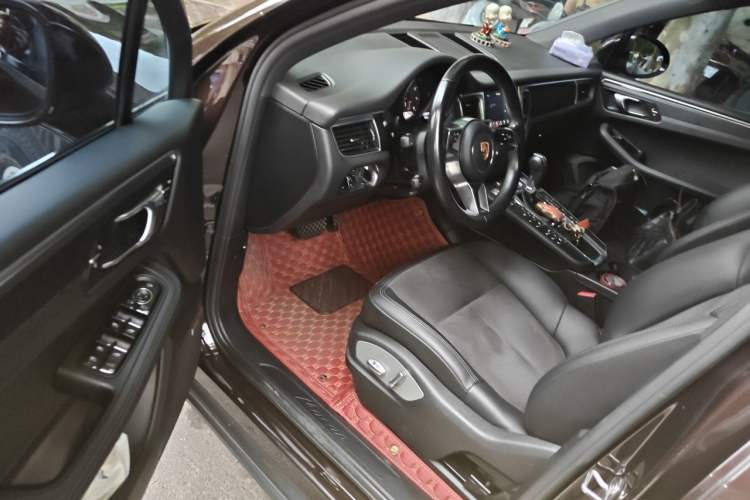 Used Porsche Macan 2017 Macan 2.0T Driver Seat