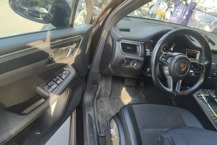 Used Porsche Macan 2017 Macan 2.0T Driver Seat