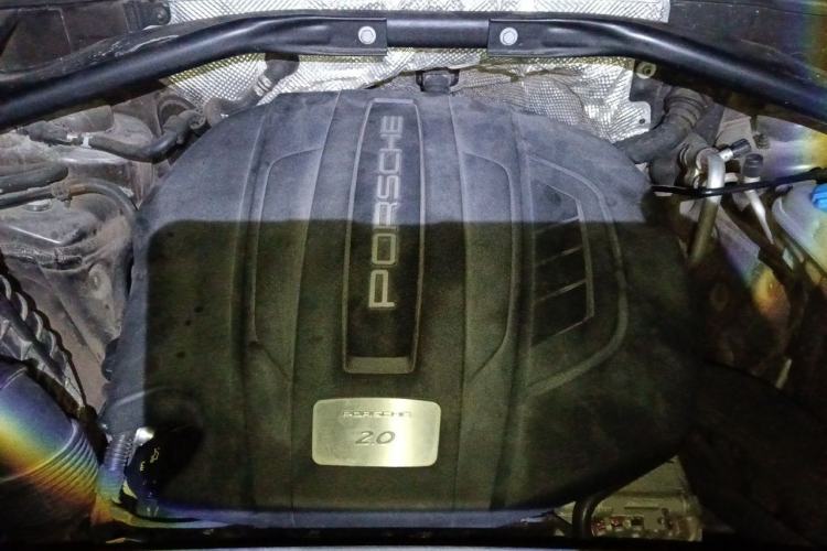 Used Porsche Macan 2017 Macan 2.0T Engine Bay