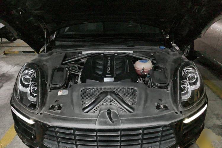 Used Porsche Macan 2017 Macan S 3.0T Engine Bay