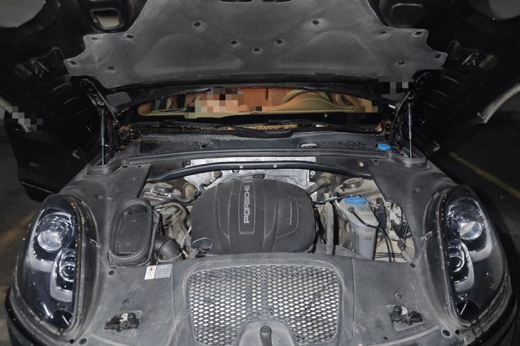 Used Porsche Macan 2017 Macan 2.0T Engine Bay