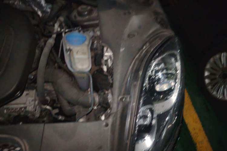 Used Porsche Macan 2017 Macan 2.0T Engine Bay Left