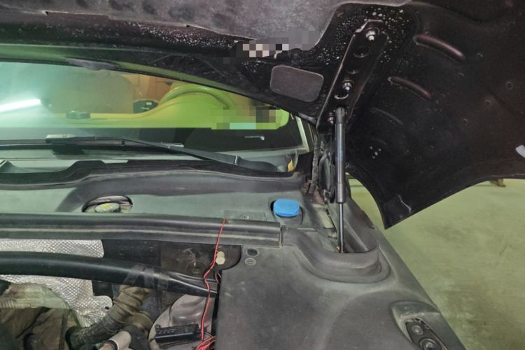 Used Porsche Macan 2017 Macan 2.0T Engine Bay Left