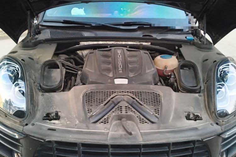 Used Porsche Macan 2017 Macan S 3.0T Engine Bay