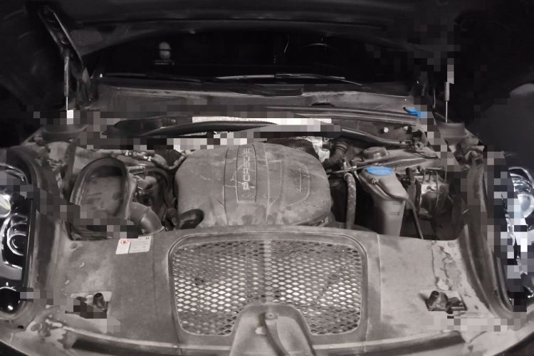 Used Porsche Macan 2017 Macan 2.0T Engine Bay