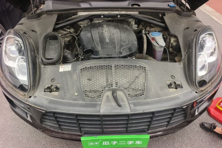 Used Porsche Macan 2017 Macan 2.0T Engine Bay