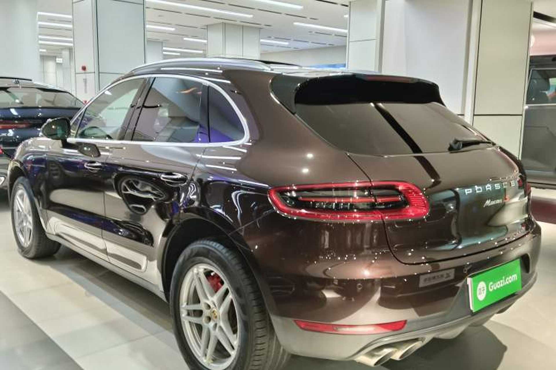 Used Porsche Macan 2017 Macan 2.0T Exterior 2
