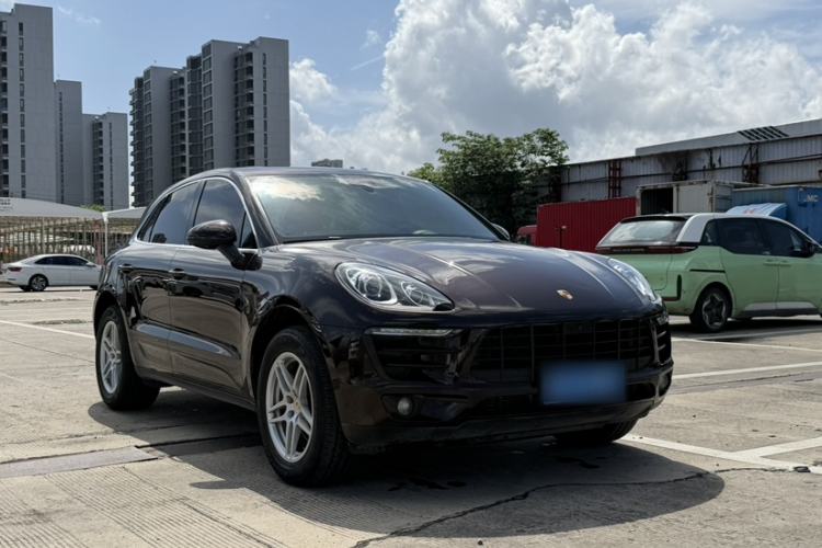 Used Porsche Macan 2017 Macan 2.0T Exterior 2