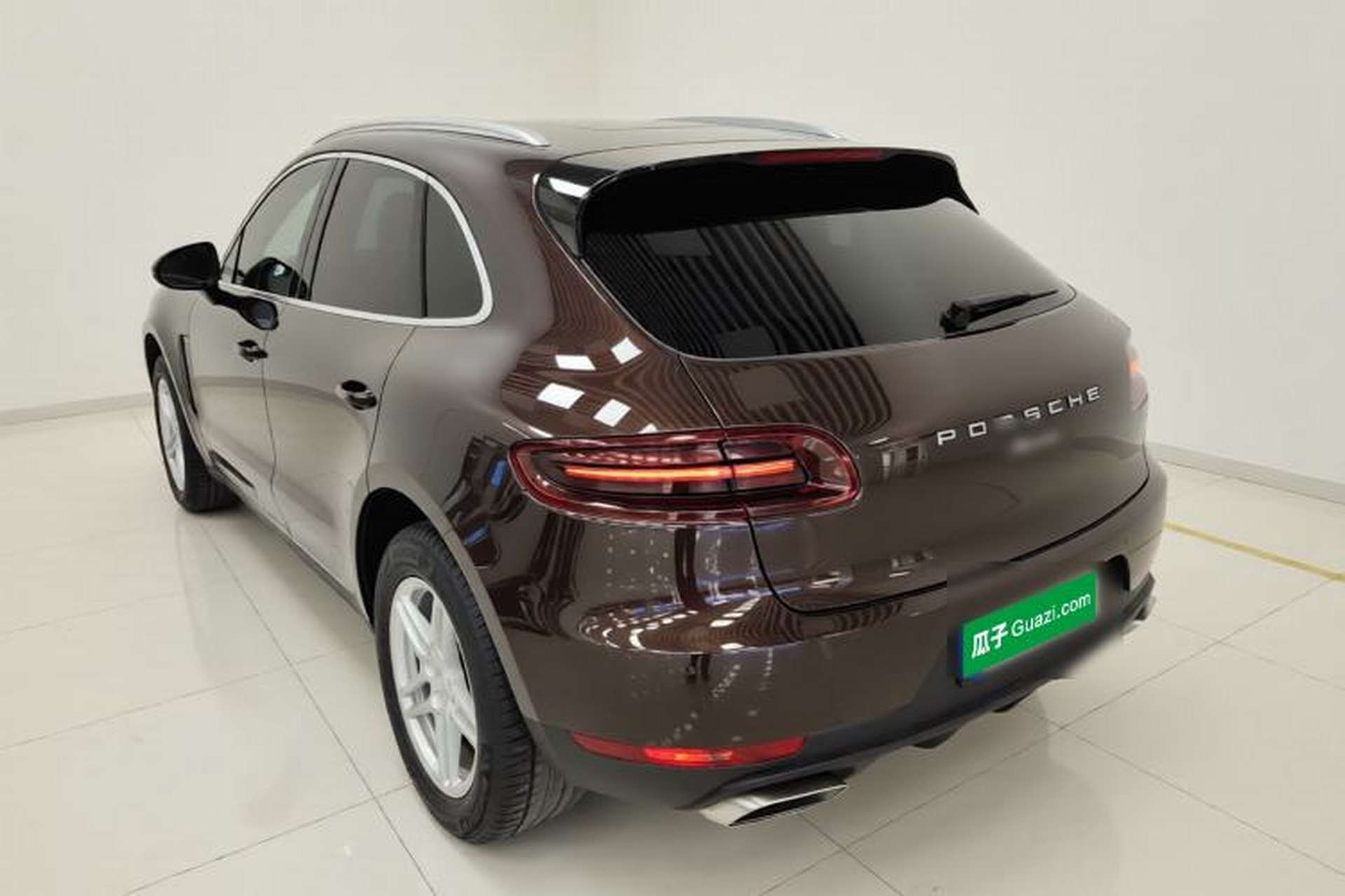 Used Porsche Macan 2017 Macan 2.0T Exterior 2
