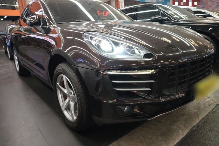 Used Porsche Macan 2017 Macan 2.0T Exterior 2