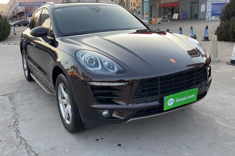 Used Porsche Macan 2017 Macan 2.0T Exterior 2