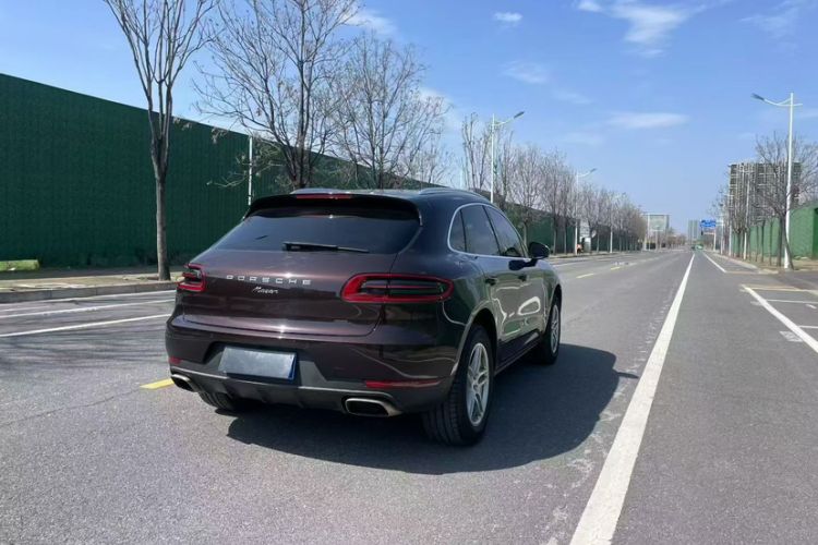 Used Porsche Macan 2017 Macan 2.0T Exterior 3