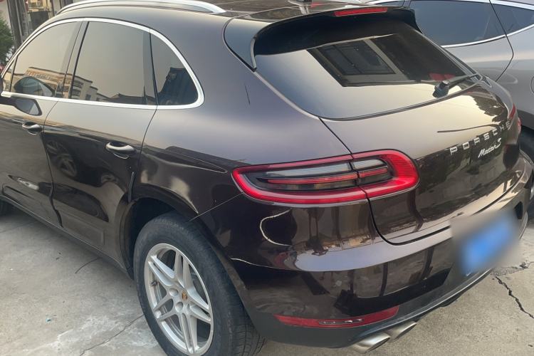 Used Porsche Macan 2017 Macan 2.0T Exterior 4