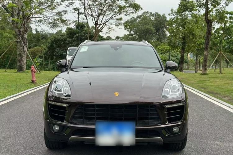 Used Porsche Macan 2017 Macan 2.0T Exterior 4
