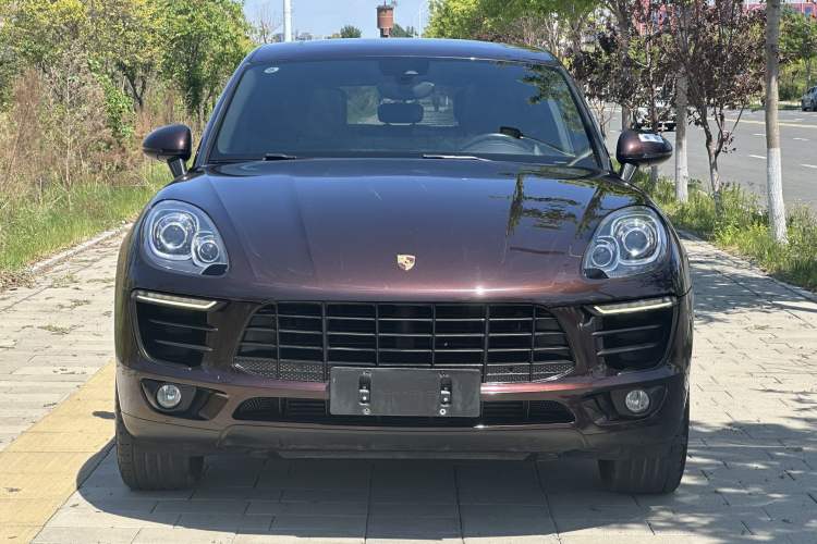 Used Porsche Macan 2017 Macan 2.0T Exterior 5