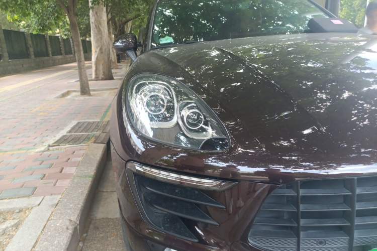 Used Porsche Macan 2017 Macan 2.0T Exterior 6