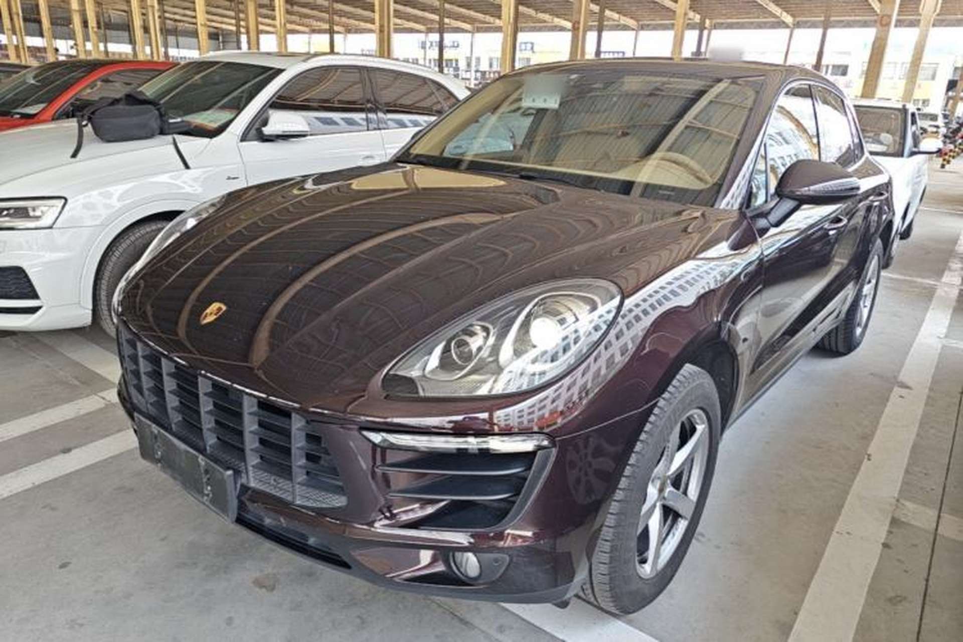 Used Porsche Macan 2017 Macan 2.0T Front Left 45 Deg