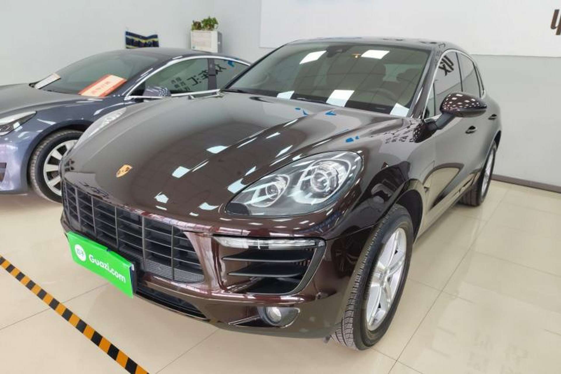 Used Porsche Macan 2017 Macan S 3.0T Front Left 45 Deg