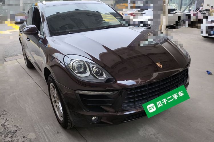Used Porsche Macan 2017 Macan 2.0T Front Right 45 Deg