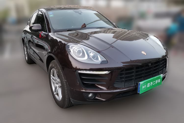 Used Porsche Macan 2017 Macan S 3.0T Front Right 45 Deg