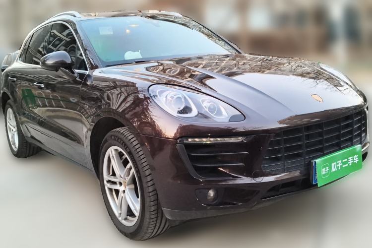Used Porsche Macan 2017 Macan S 3.0T Front Right 45 Deg