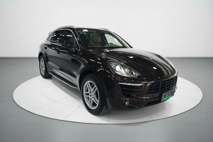 Used Porsche Macan 2017 Macan S 3.0T Front Right 45 Deg