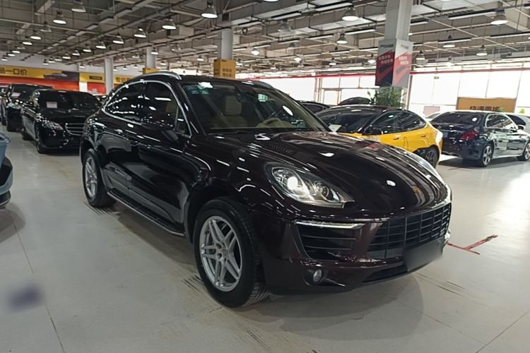 Used Porsche Macan 2017 Macan S 3.0T Front Right 45 Deg