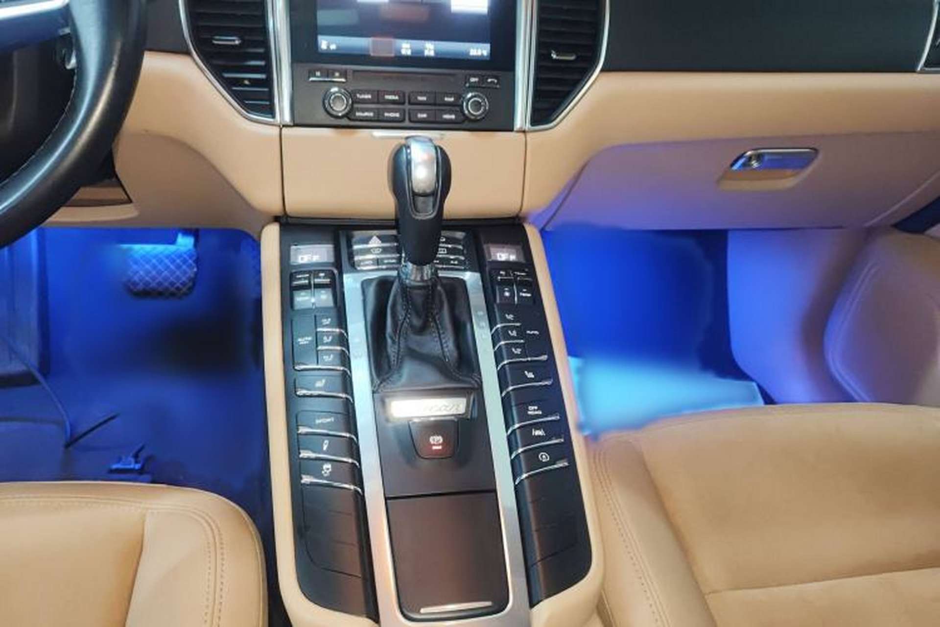 Used Porsche Macan 2017 Macan 2.0T Gear Lever