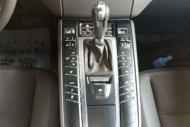 Used Porsche Macan 2017 Macan 2.0T Gear Lever