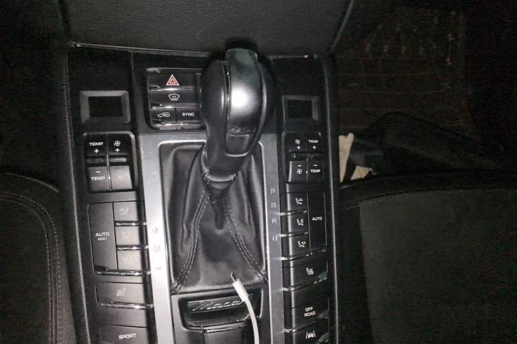 Used Porsche Macan 2017 Macan S 3.0T Gear Lever