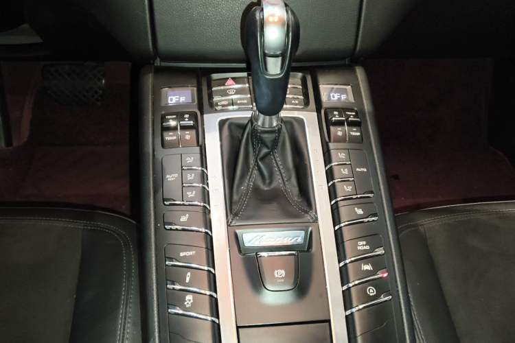 Used Porsche Macan 2017 Macan 2.0T Gear Lever