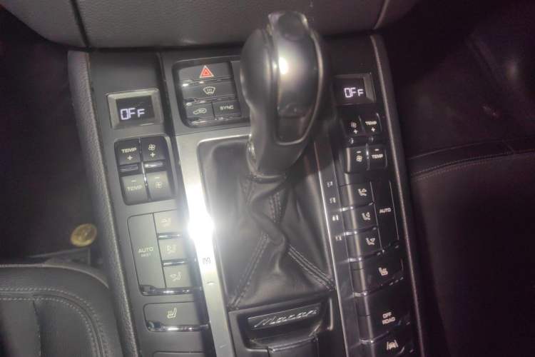 Used Porsche Macan 2017 Macan 2.0T Gear Lever