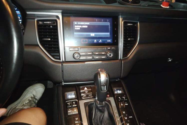 Used Porsche Macan 2017 Macan 2.0T Gear Lever
