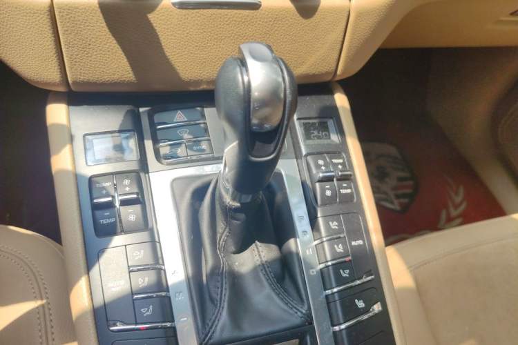Used Porsche Macan 2017 Macan 2.0T Gear Lever