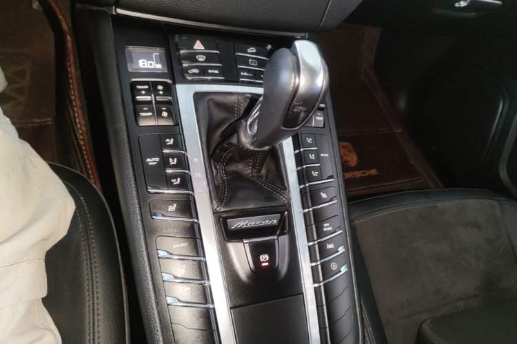 Used Porsche Macan 2017 Macan 2.0T Gear Lever