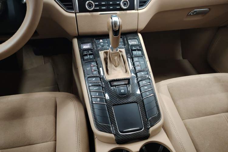 Used Porsche Macan 2017 Macan 2.0T Gear Lever