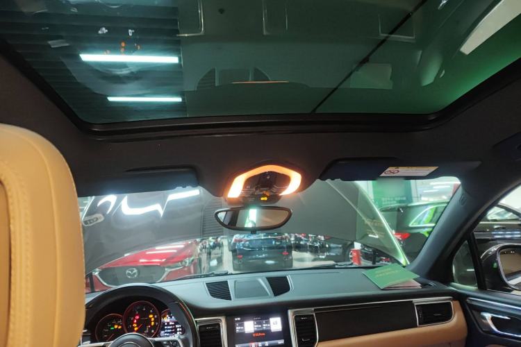 Used Porsche Macan 2017 Macan 2.0T Headliner