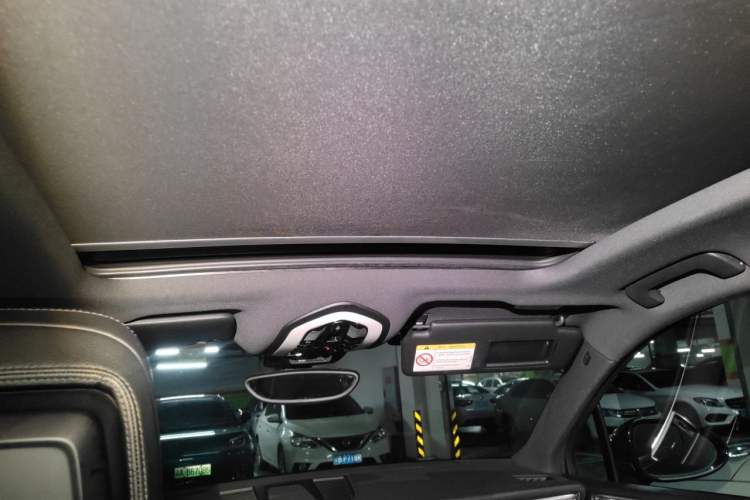 Used Porsche Macan 2017 Macan 2.0T Headliner