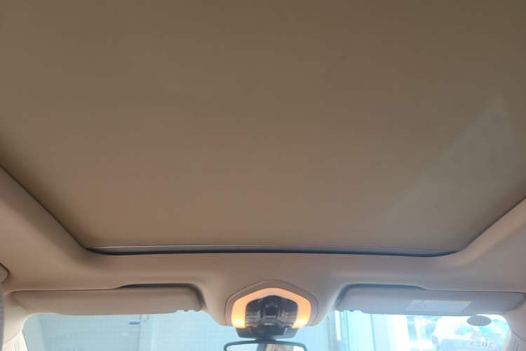 Used Porsche Macan 2017 Macan 2.0T Headliner