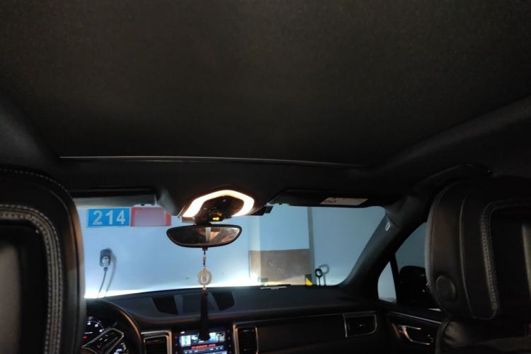 Used Porsche Macan 2017 Macan 2.0T Headliner