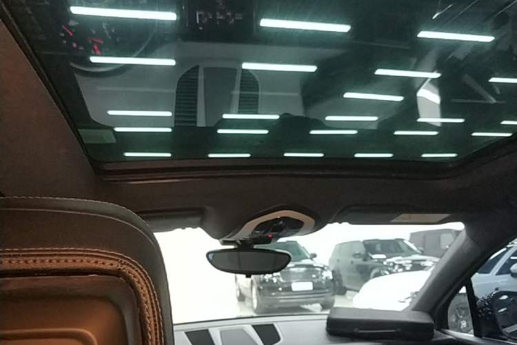 Used Porsche Macan 2017 Macan 2.0T Headliner