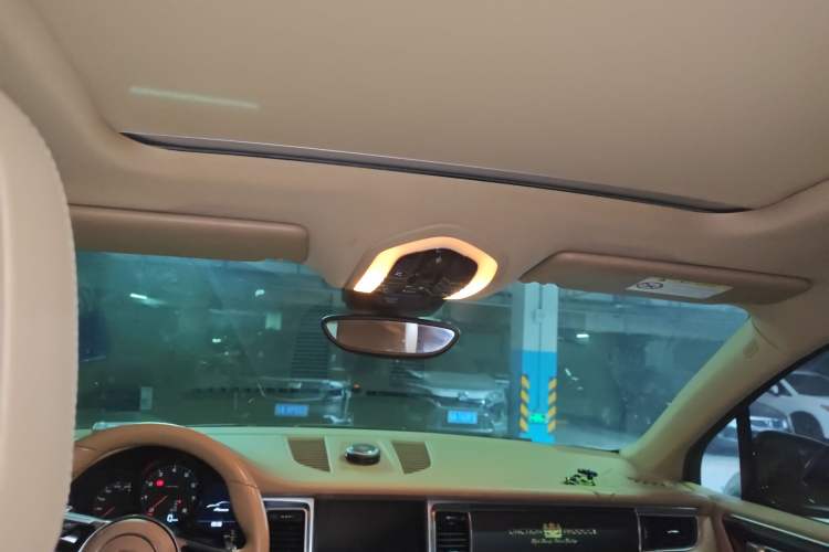 Used Porsche Macan 2017 Macan 2.0T Headliner