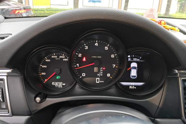 Used Porsche Macan 2017 Macan 2.0T Instrument Cluster