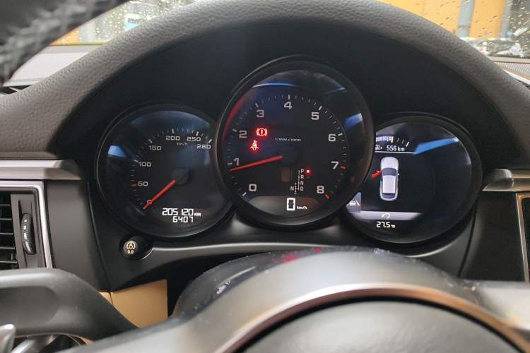 Used Porsche Macan 2017 Macan 2.0T Instrument Cluster