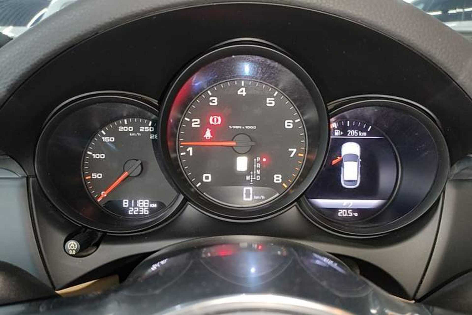 Used Porsche Macan 2017 Macan 2.0T Instrument Cluster