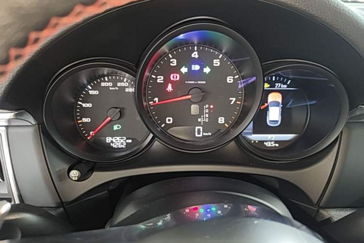 Used Porsche Macan 2017 Macan 2.0T Instrument Cluster