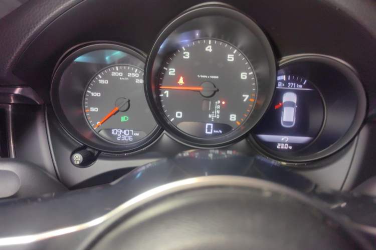 Used Porsche Macan 2017 Macan 2.0T Instrument Cluster